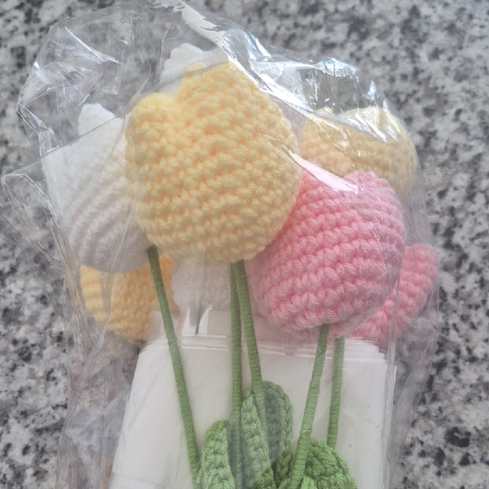 Crocheted Flower Bouquet - Picture 3 of 5